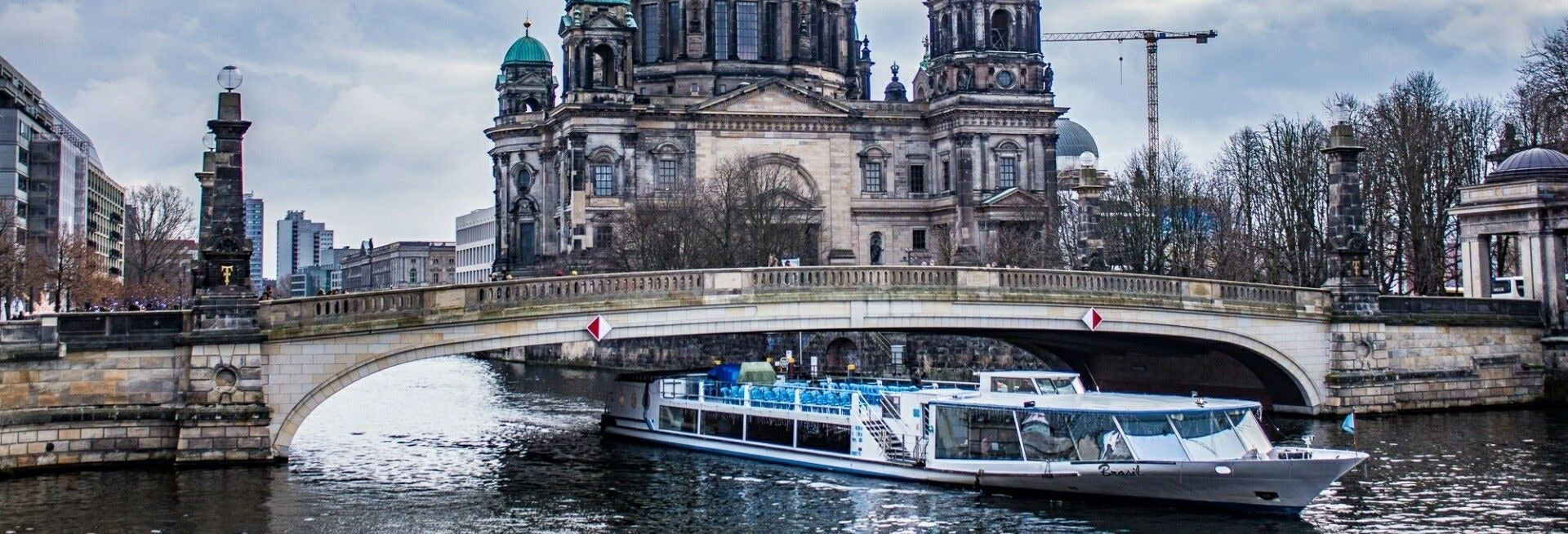 Barco turístico de Berlim