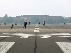 Tempelhofer Feld, park