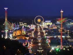 Oktoberfest di sera