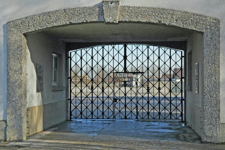 Entrada do campo de concentração de Dachau