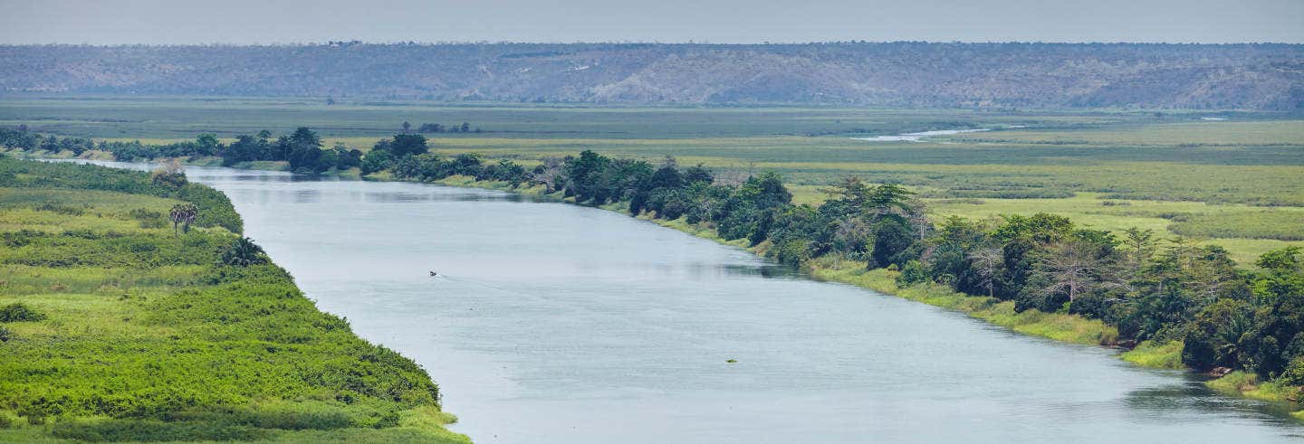 Paseo en barco por el río Kwanza + Comida