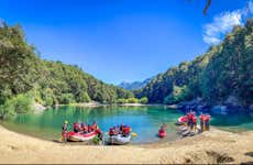 Rafting en la zona fronteriza de Río Manso