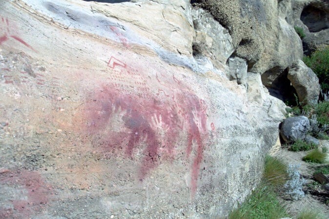 Pinturas rupestres en Punta Walichu
