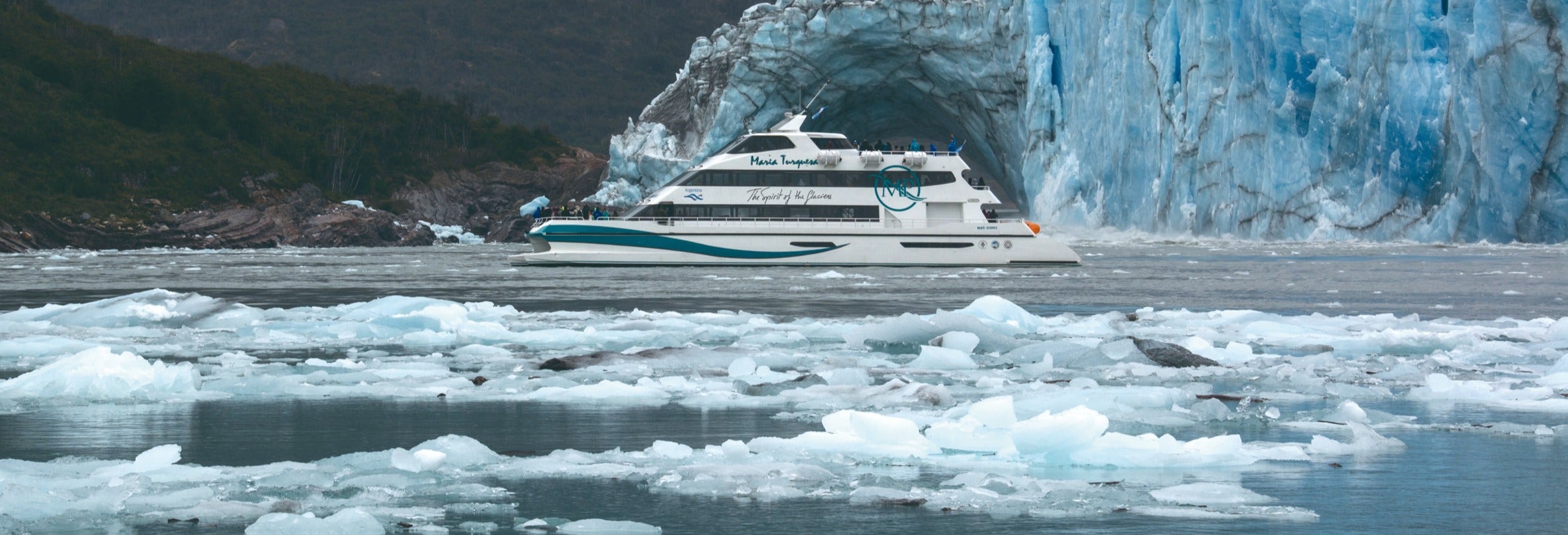 Barco e trilha pelo Parque Nacional de los Glaciares com almoço