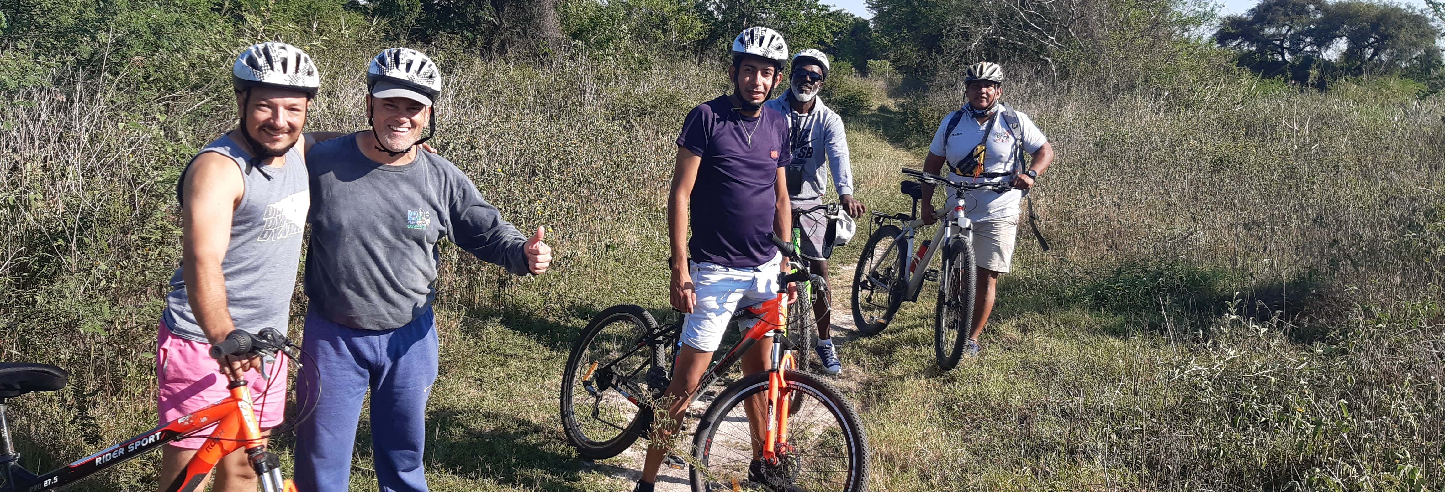Tour en bicicleta y kayak por la laguna Oca