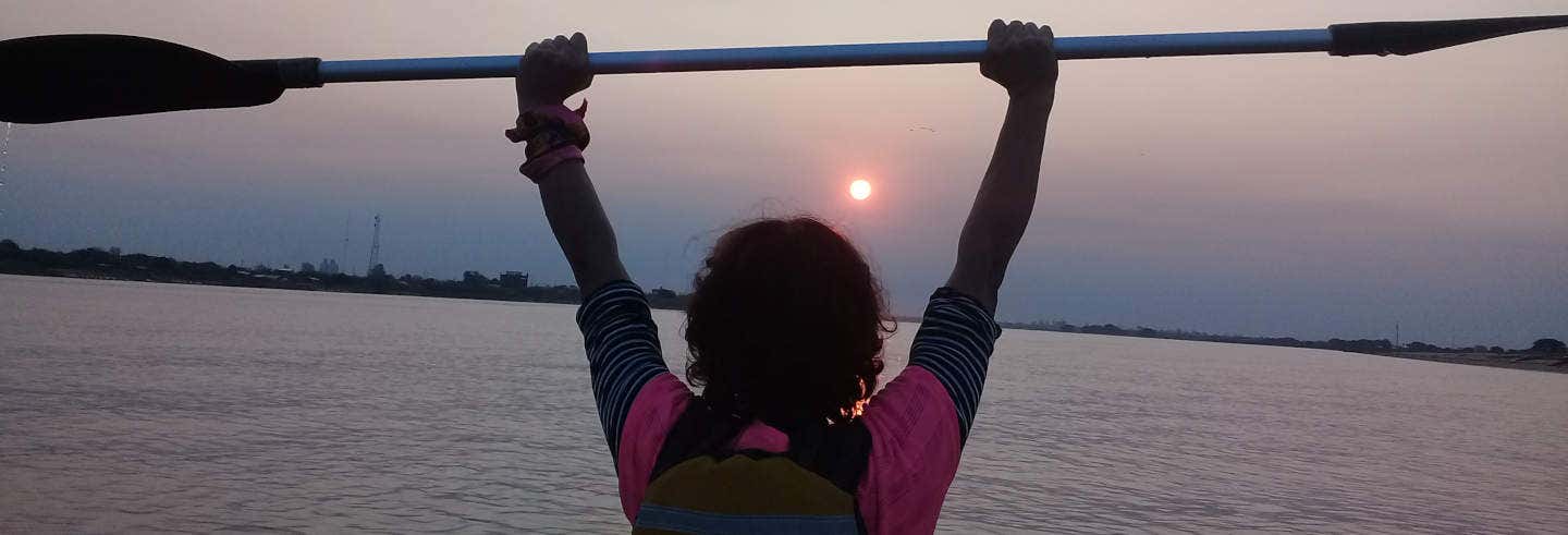 Tour en kayak por el río Paraguay