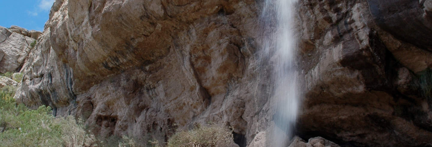 Trilha pela cascata El Salto