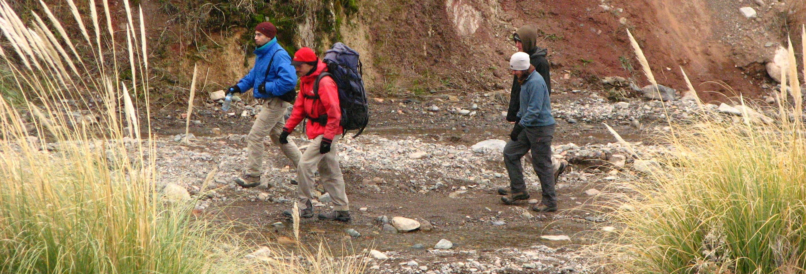 Trekking por el embalse Potrerillos
