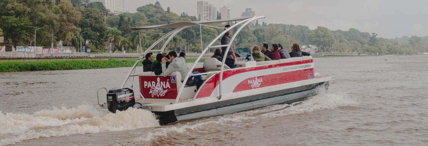 Paseo en barco por Paraná