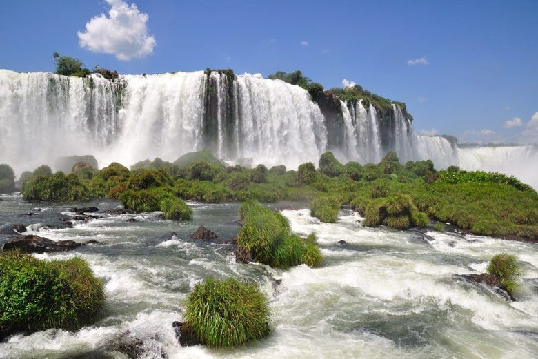 Touring the Brazilian side of the waterfalls