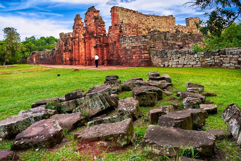 Ruinas de San Ignacio y minas de Wanda desde Puerto Iguazú