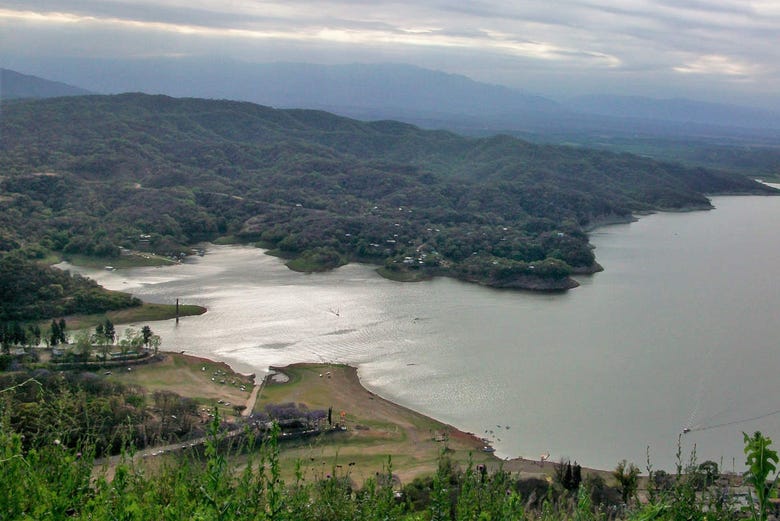 Lago de El Cadillal