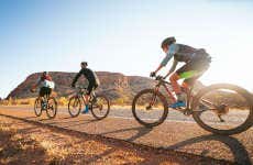 Tour en bicicleta por el desierto de Alice Springs