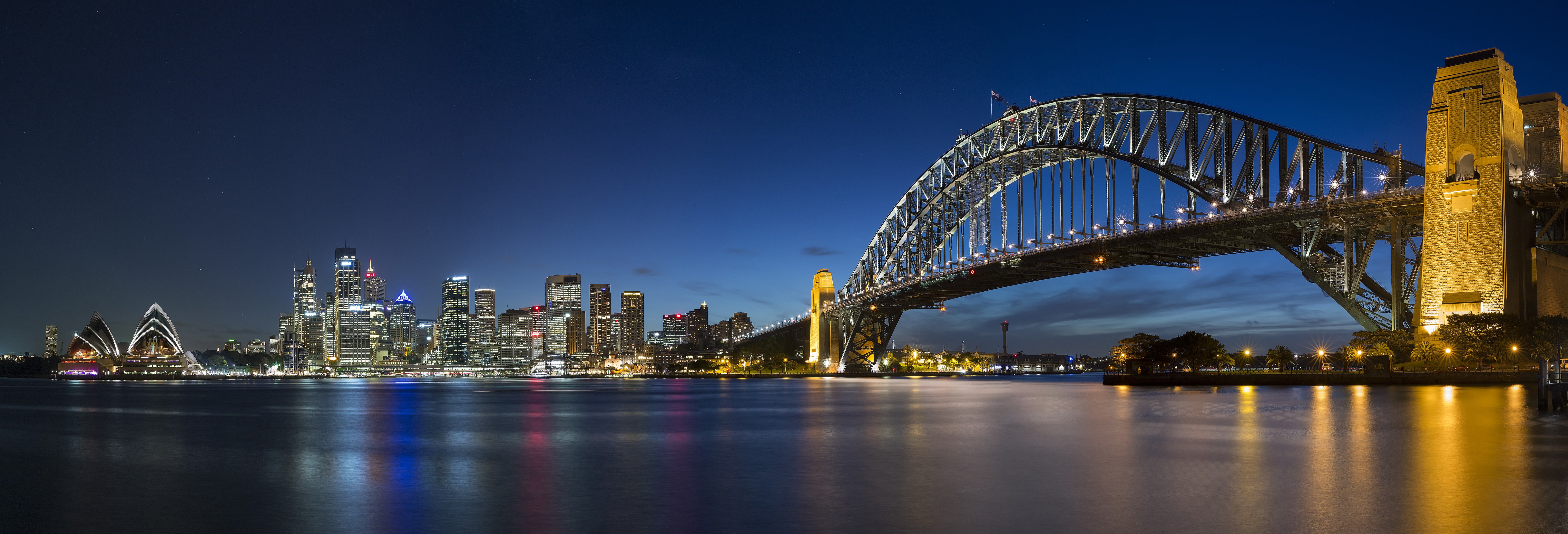 Escalada na Sydney Harbour Bridge à noite