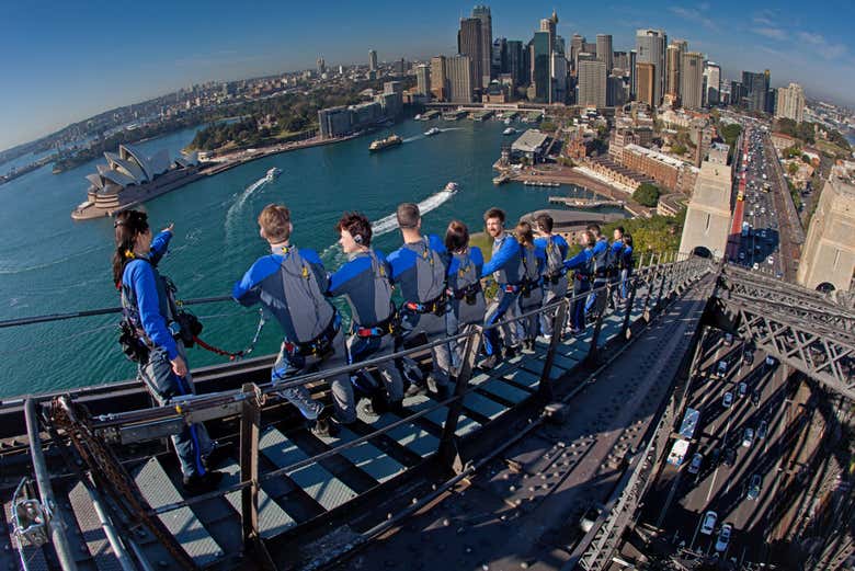 Escalade Du Harbour Bridge Dans La Matinee Sydney