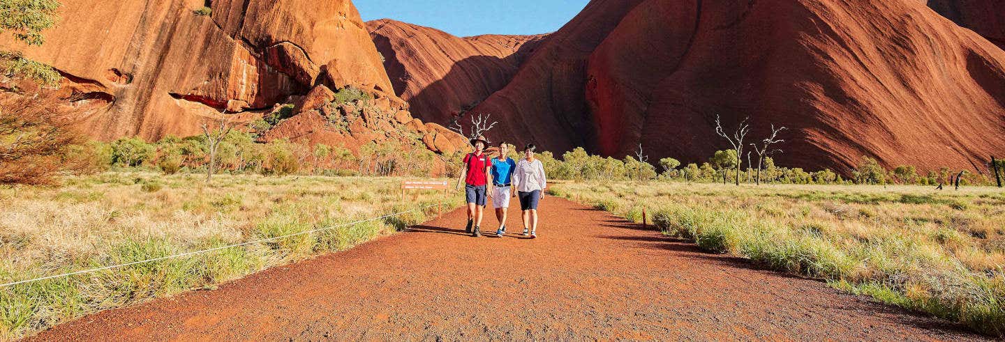 Senderismo por el Uluru