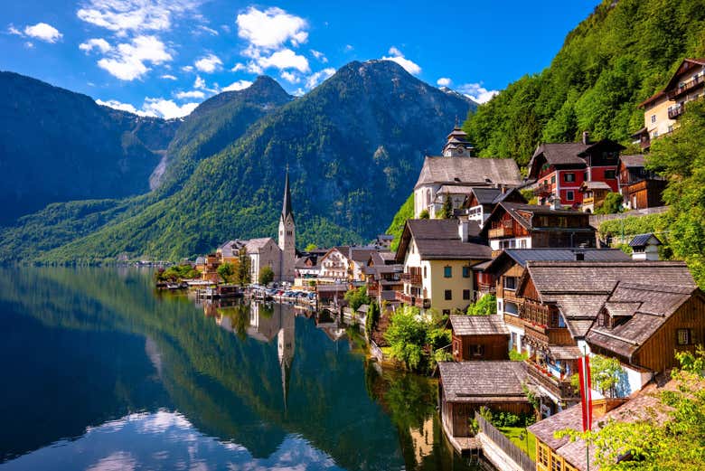 Vistas de Hallstatt en un día soleado