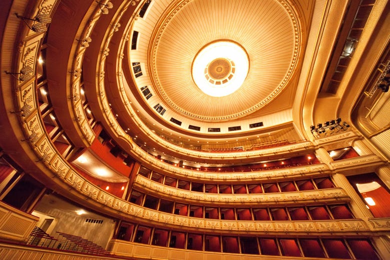 Intérieur de l'Opéra National de Vienne