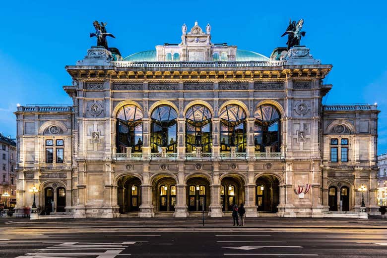 guided tour opera vienna