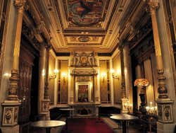 Inside the beautiful Vienna Opera House