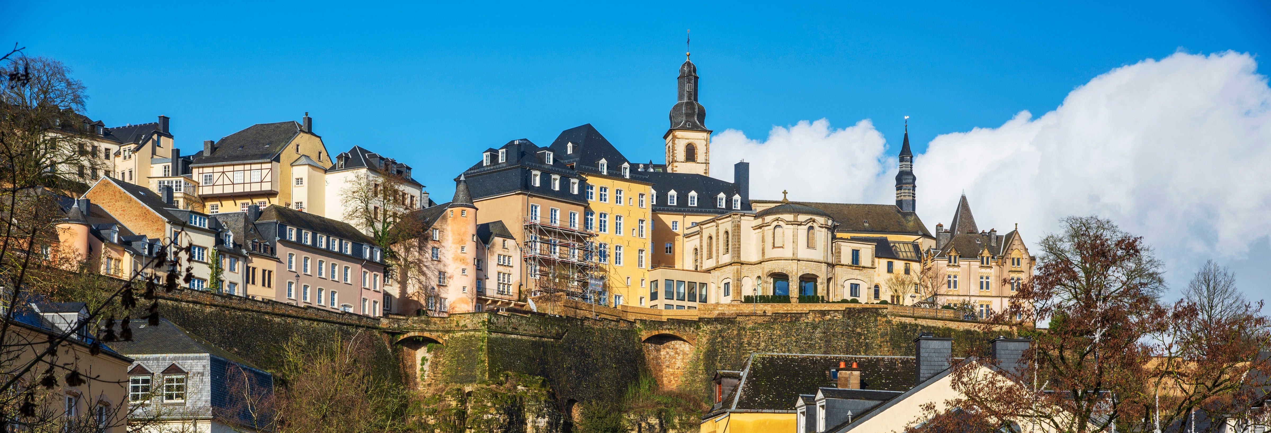 Excursión a Luxemburgo y la abadía de Rochefort