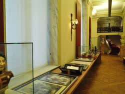 BELvue Museum , inside