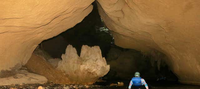 Zip line e cave tubing nel parco Jaguar Paw per croceristi