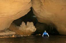 Tirolina y cave tubing en el Parque Jaguar Paw