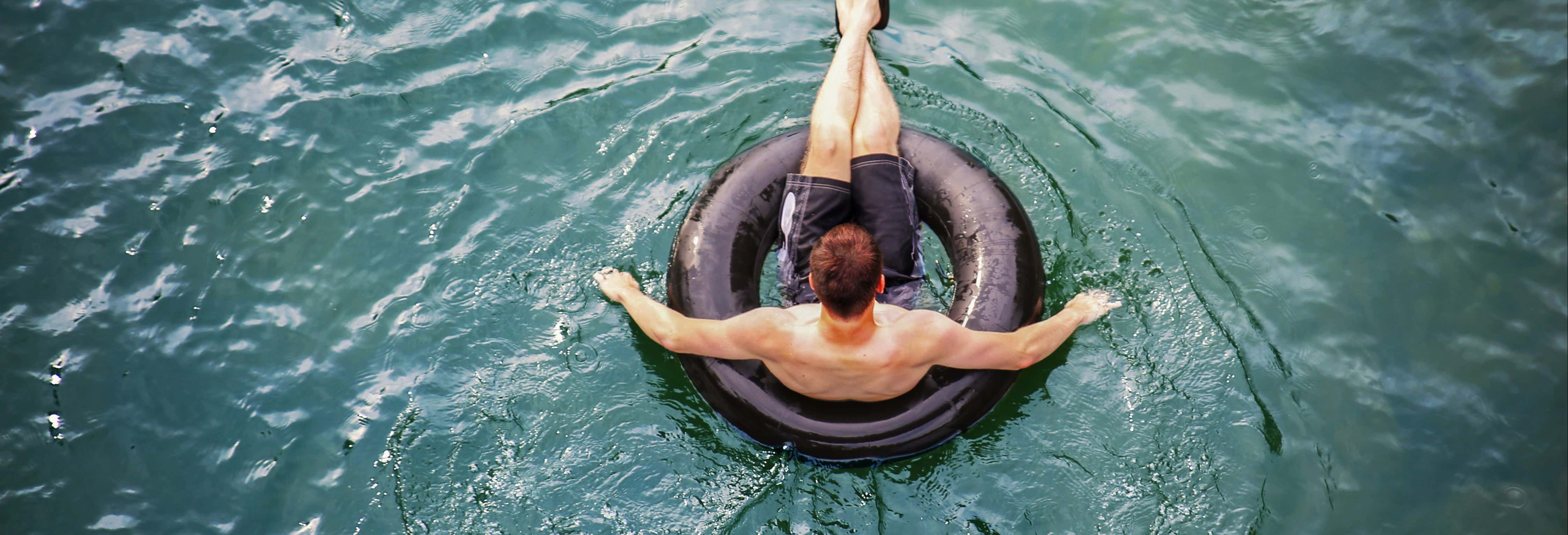 Tubing sul fiume South Stann Creek