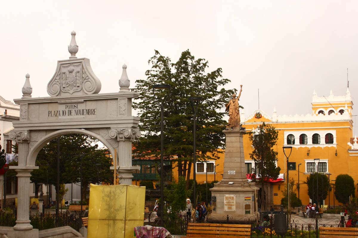 Potosí Guided Tour Book Online at