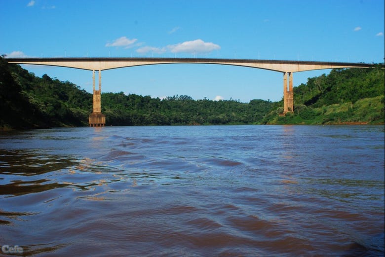 Ponte Internacional Tancredo Neves