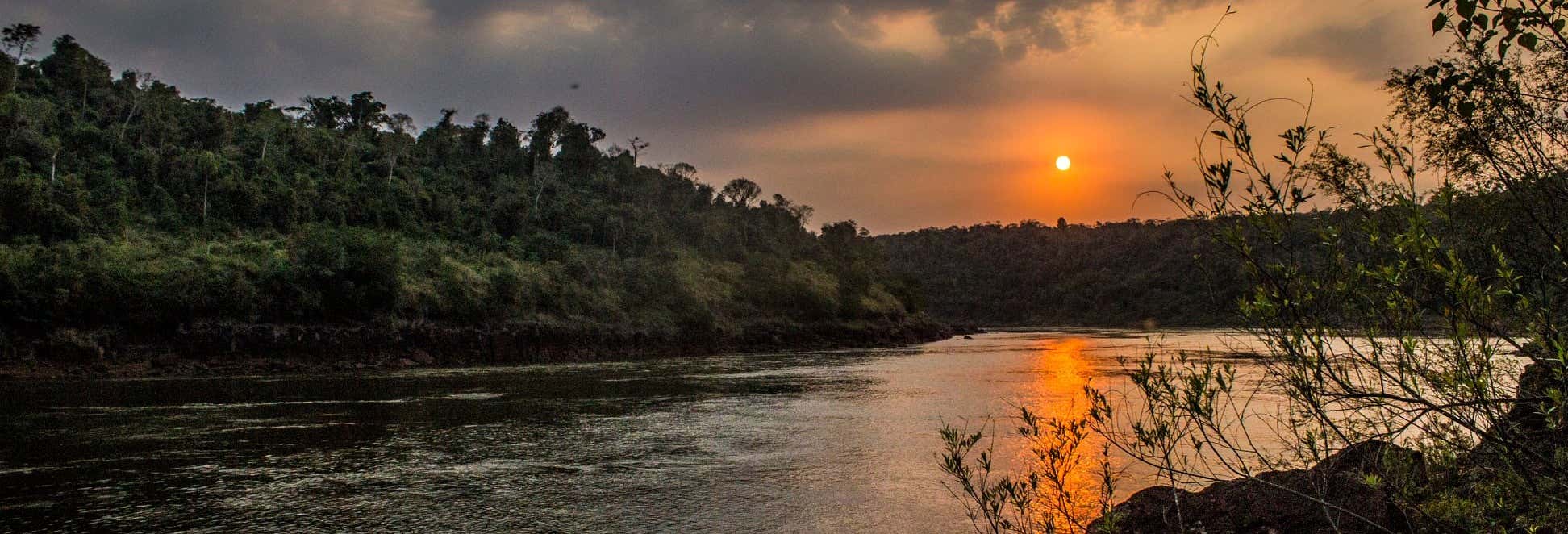 Senderismo por las cascadas secretas de Iguazú