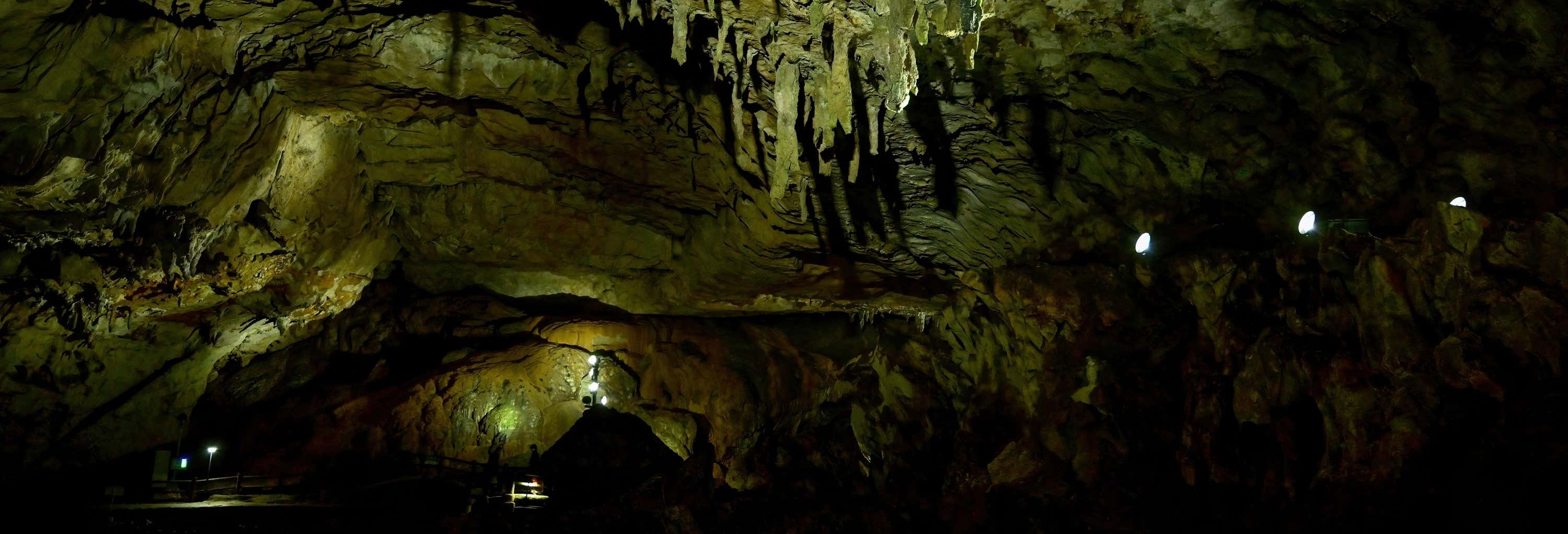 Excursão às Grutas de Botuverá