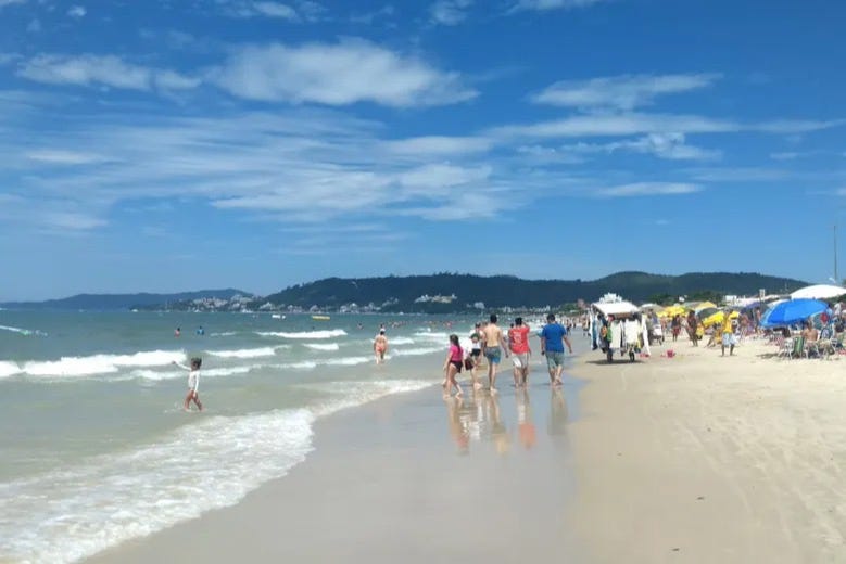 Praia Barra da Lagoa, em Florianópolis