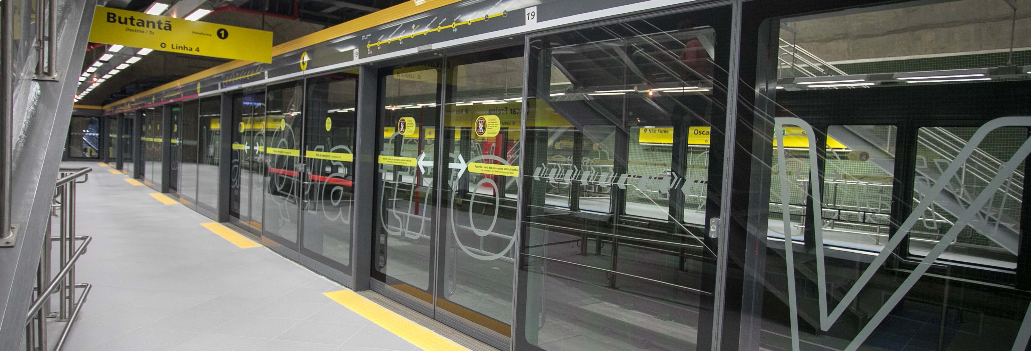 Tour de metrô por São Paulo
