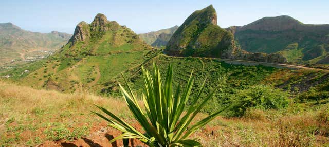 Trilha pelo Monte Tchota e Pico d'Antónia