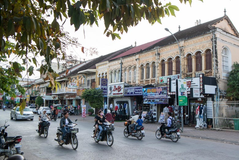 Tour di Battambang in scooter