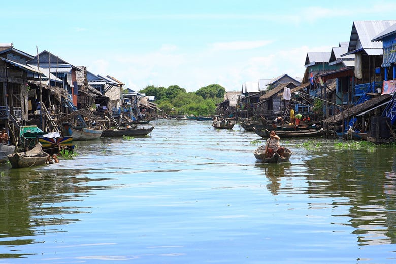 Il villaggio galleggiante di Chong Kneas