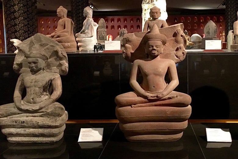 Original Khmer sculptures