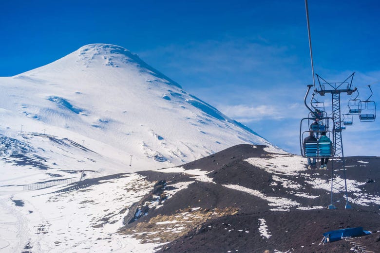 Topo nevado do vulcão Osorno