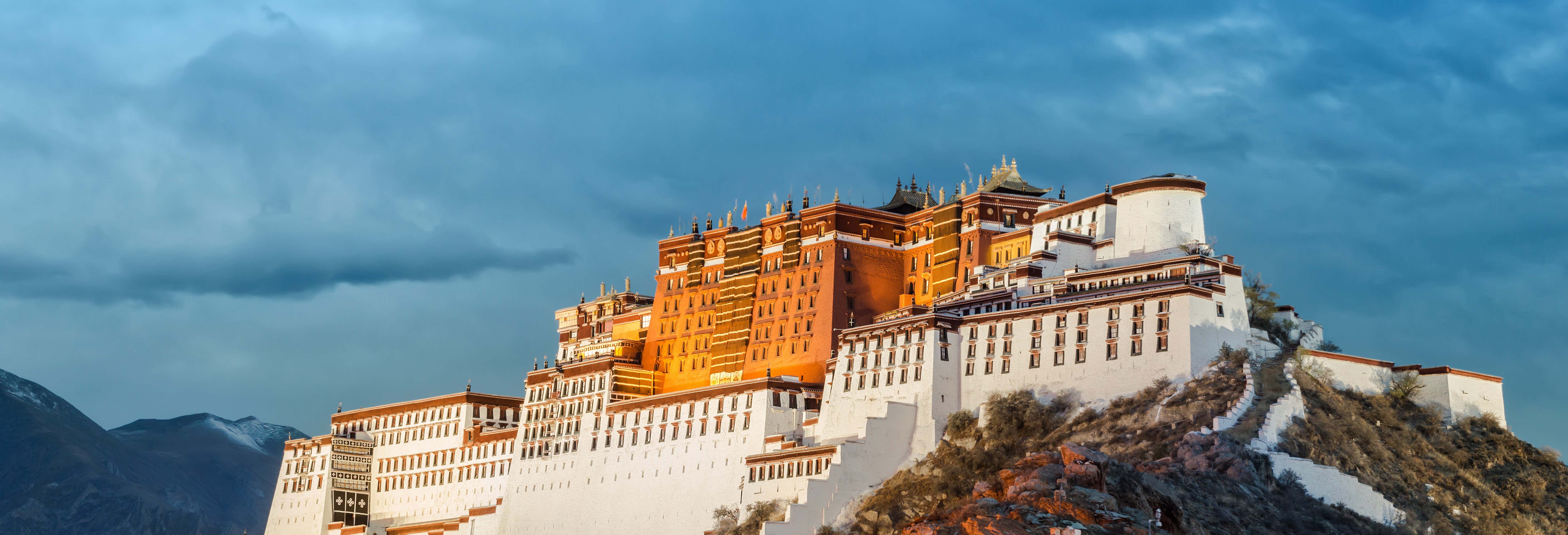 Circuito di 7 giorni: da Lhasa al confine con il Nepal