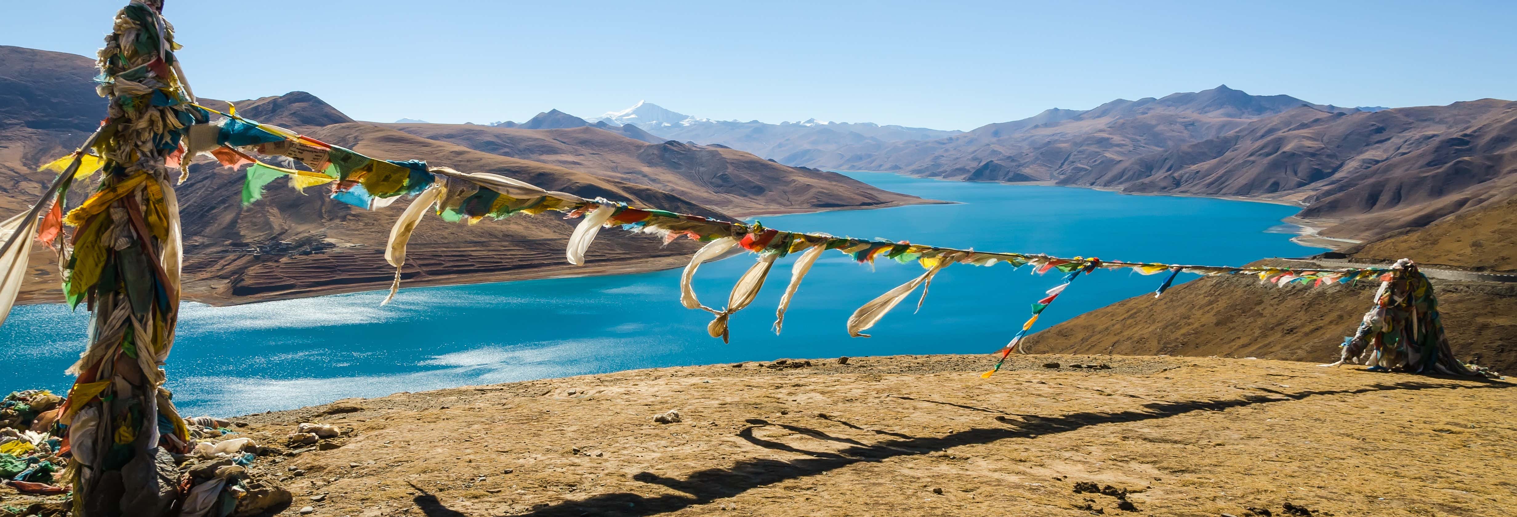 Escursione privata di 2 giorni ai Laghi Yamdrok e Namtso