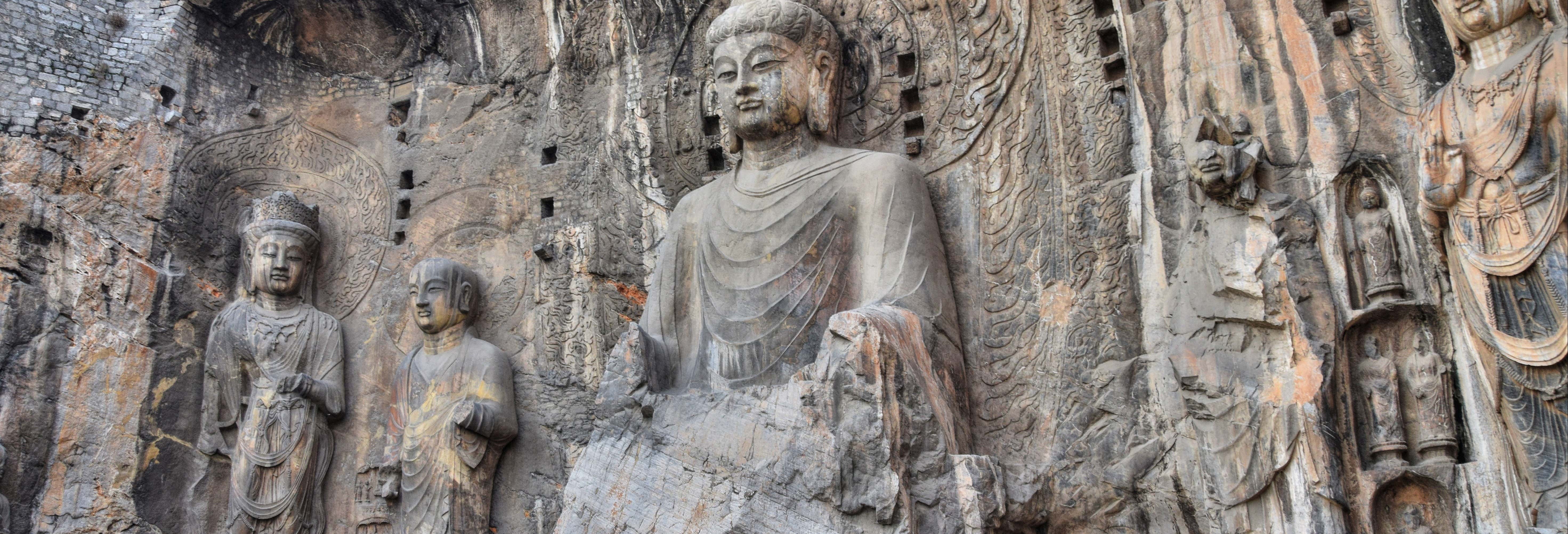Excursión a las grutas de Longmen y al museo de Luoyang