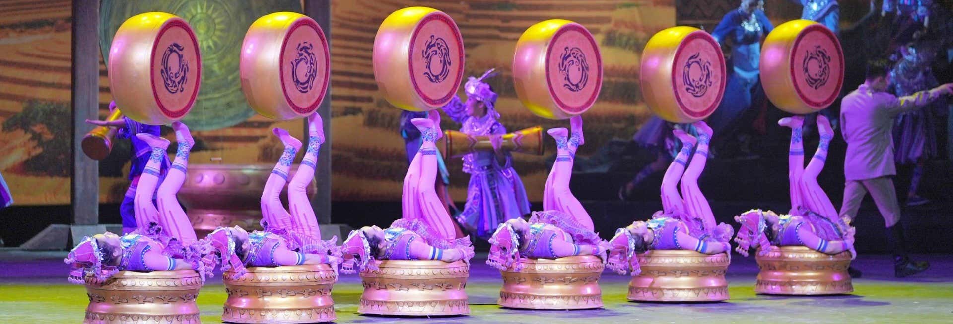 Espetáculo acrobático no Teatro Chaoyang