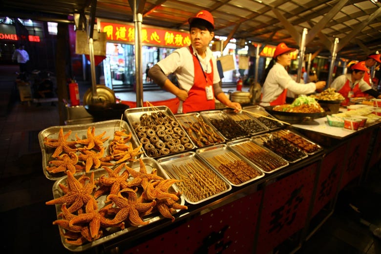 Mercado noturno de Wangfujing