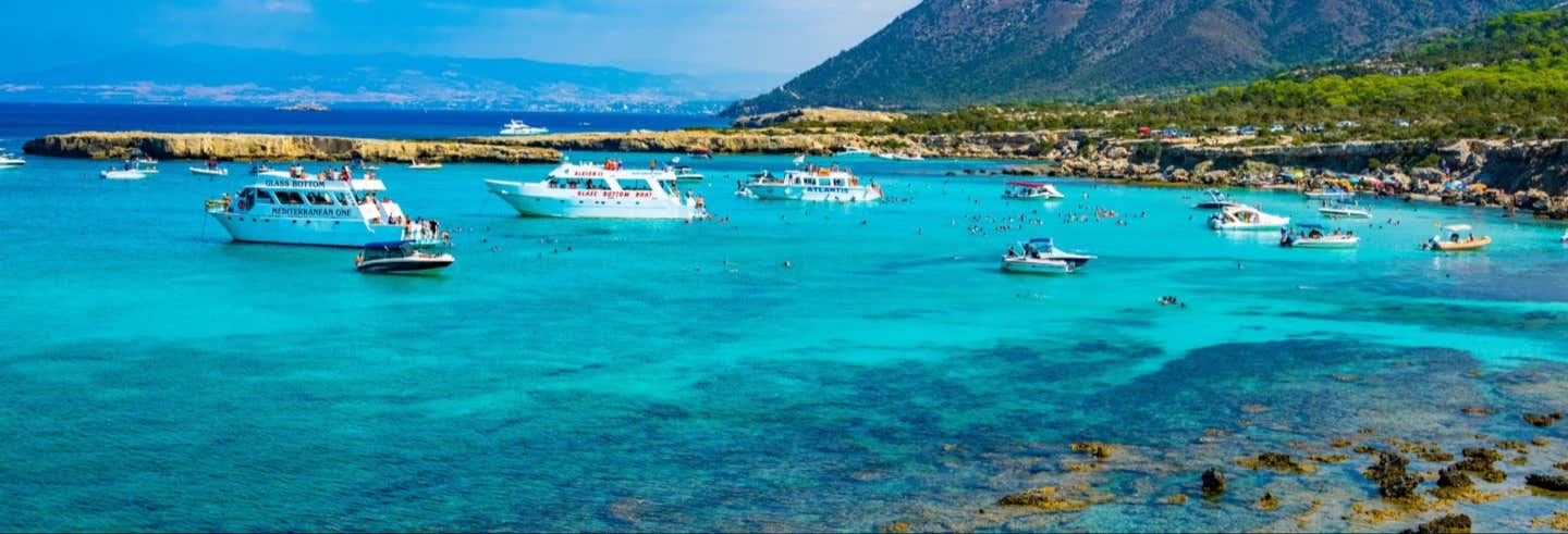 Paseo En Barco Por El Lago Azul Desde Pafos Civitatis Com