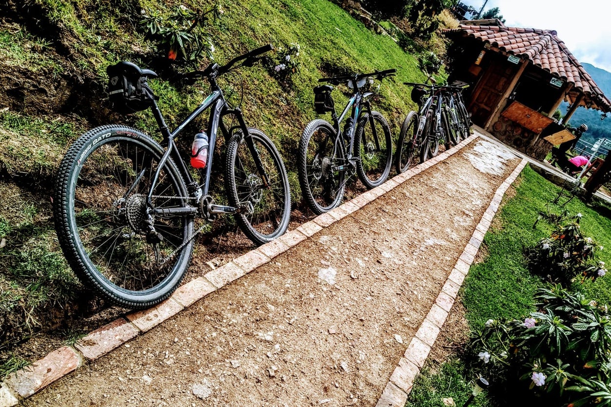 Tour en bicicleta por el embalse del Sisga desde Chocontá