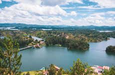 Aluguel de caiaque na barragem de Guatapé