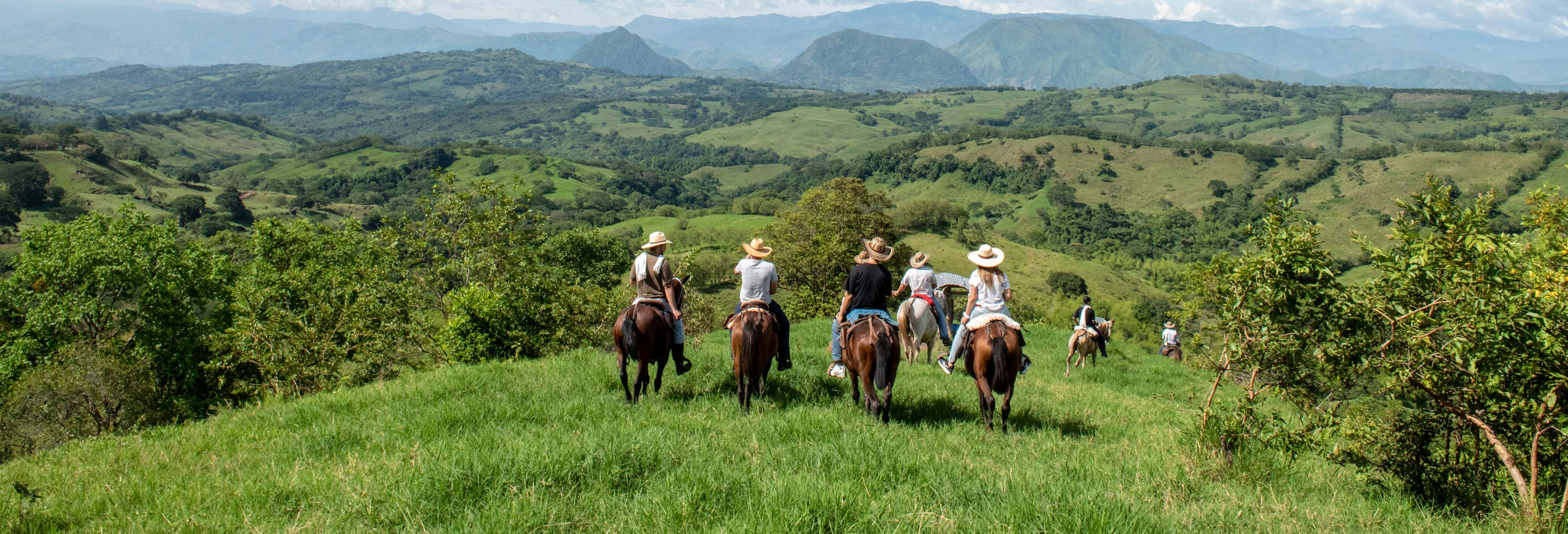 Paseo a caballo por Guatapé