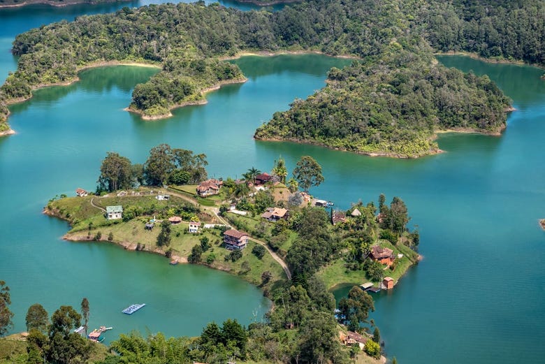 Views over the beautiful Peñol reservoir below
